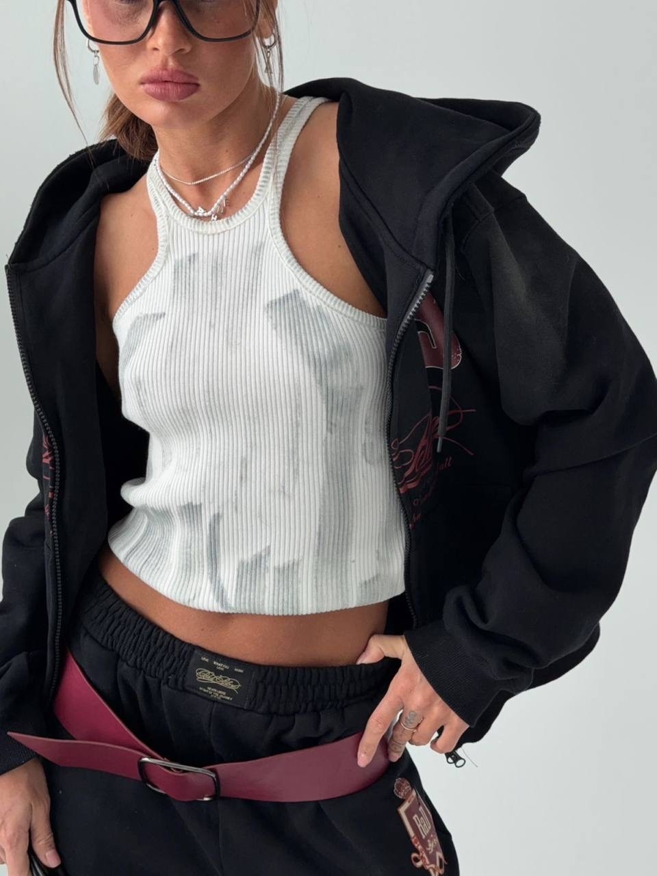 стильные костюмы,повседневная куртка,в спортивном костюме,толстовка,куртка женская