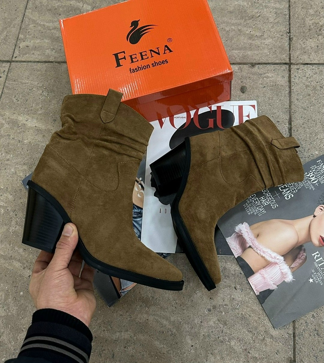 казаки замшевые эконика,,казаки бежевые замшевые эконика,ботильоны казаки,сапоги марк якобс казаки женские бежевые замшевые