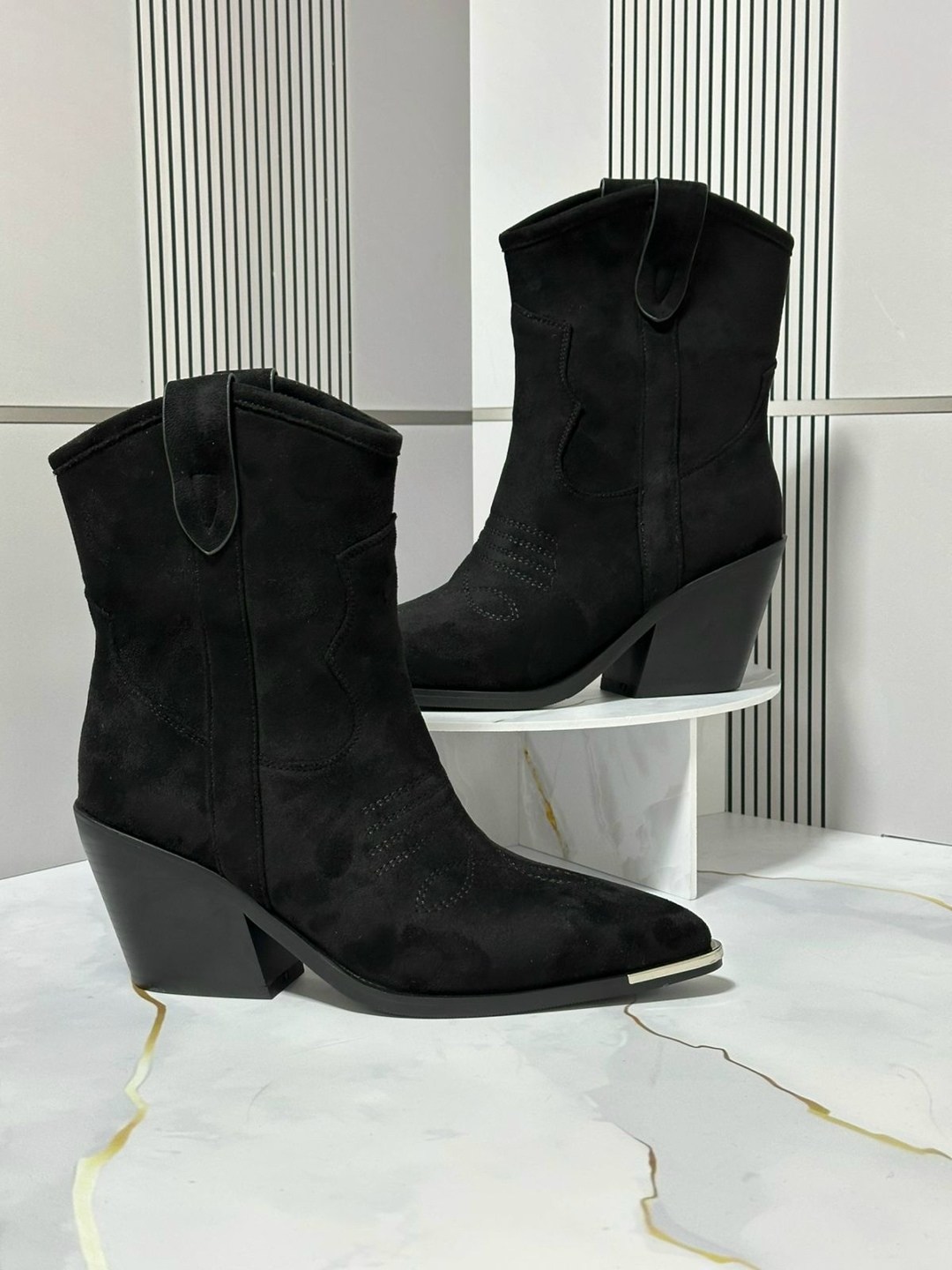 ,ботильоны казаки на каблуке ботинки натуральная кожа,казаки женские,ботинки казаки,ботильоны казаки женские 37 размера