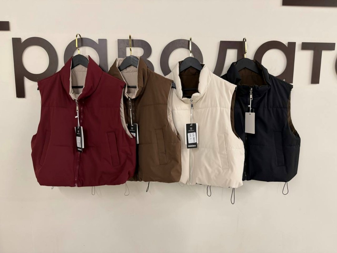 жилет теплый,двухсторонний жилет,двухсторонняя жилетка,жилет двусторонний,жилет безрукавка