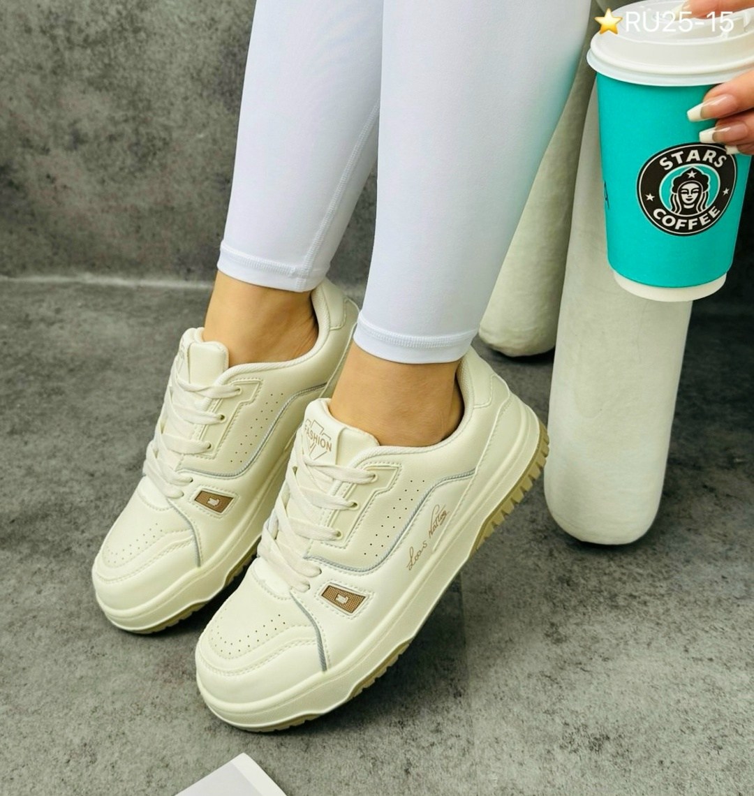 кроссовки женскиe,стильные кроссовки,,спортивная ,кроссовка