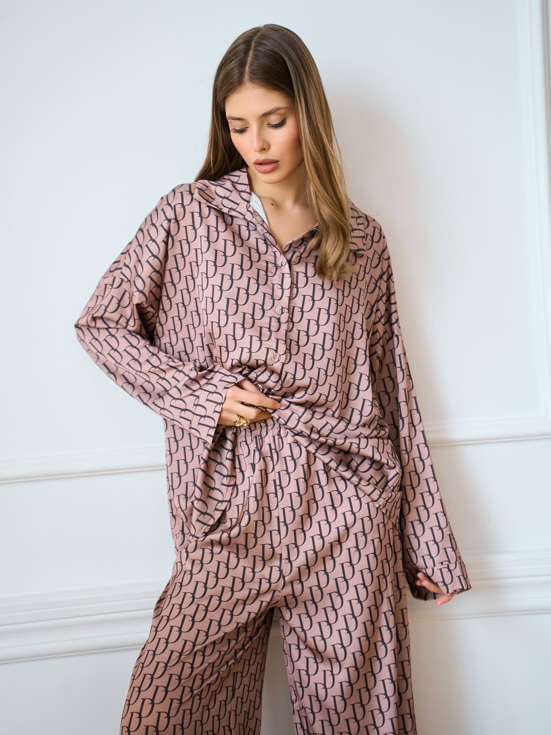 шелковая пижама со штанами miabonila,шелковая пижама,пижама женская,пижама женская с брюками и рубашкой,пижама