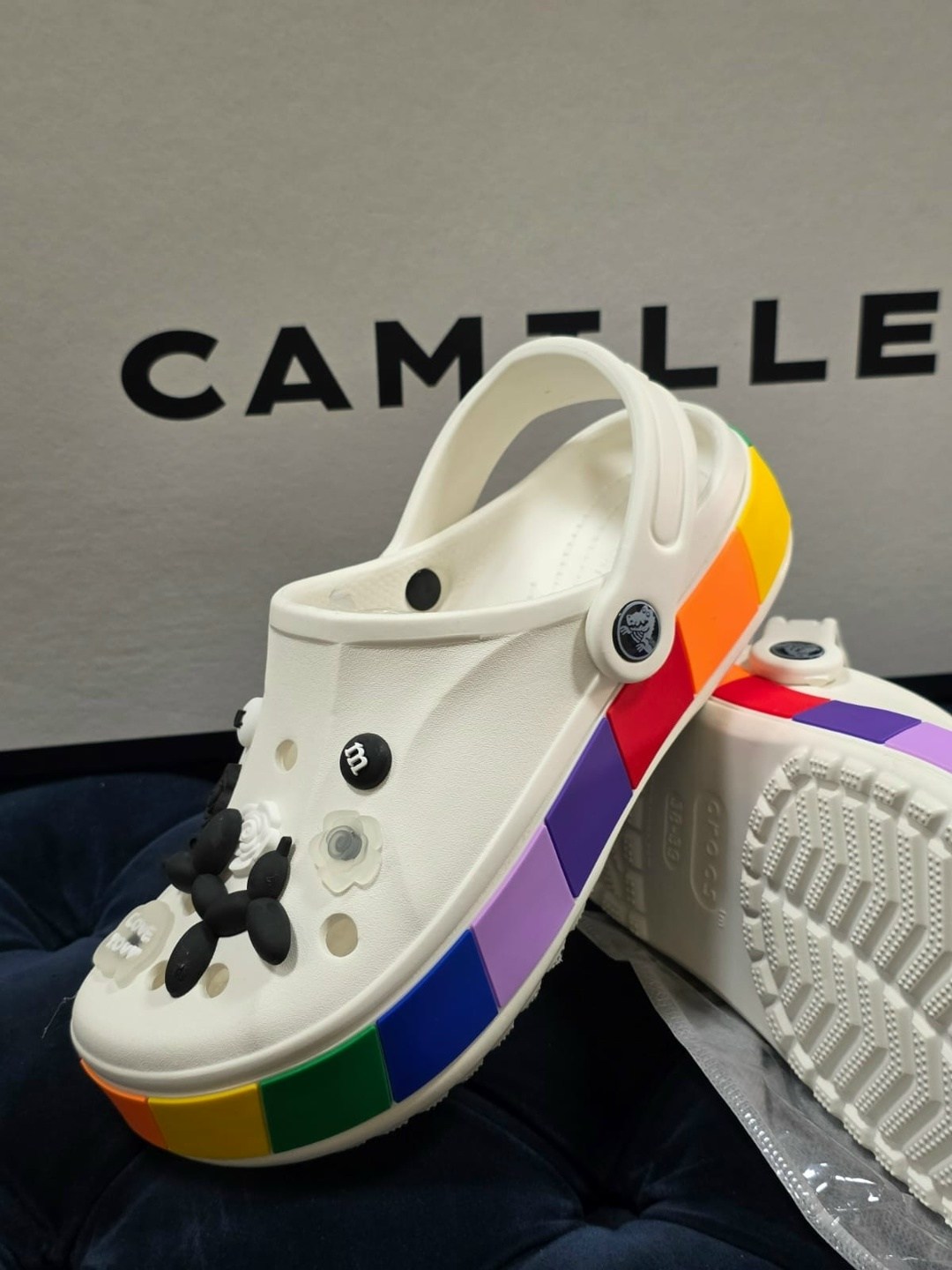 кроксы женские,кроксы,кроксы шлепки с джибитсами,женские сабо crocs,crocs сабо