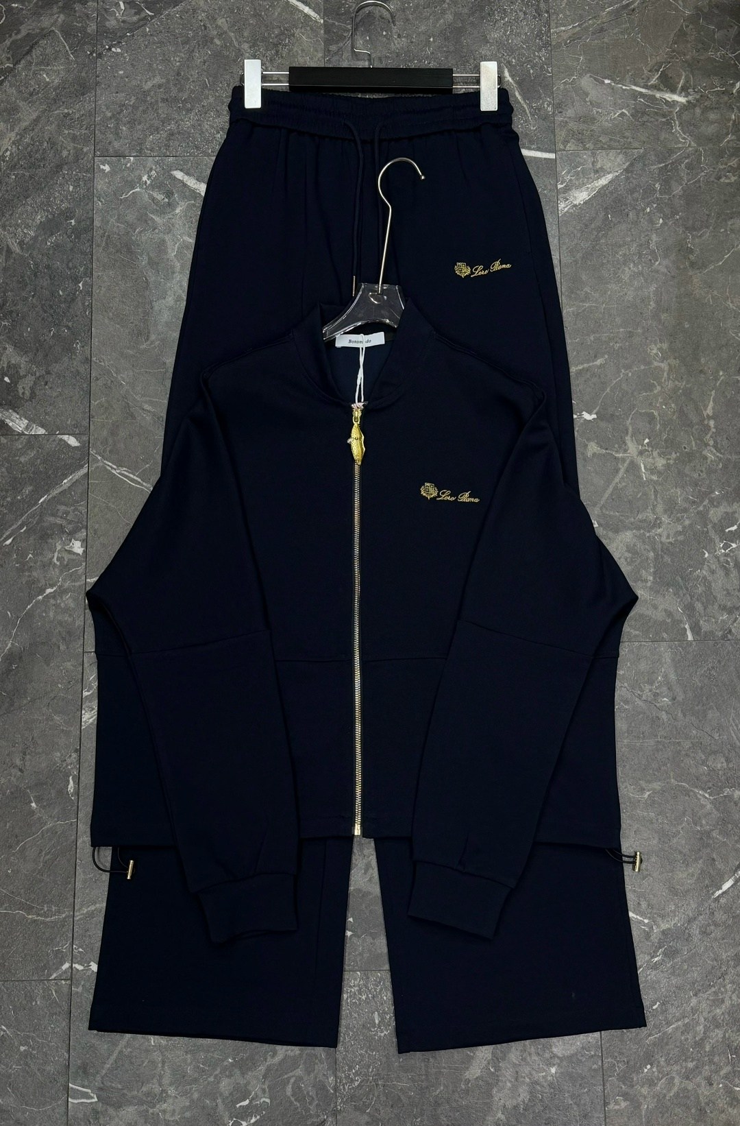 спортивный костюм женский,костюм женский,спортивный костюм,повседневный костюм,костюм женский тройка