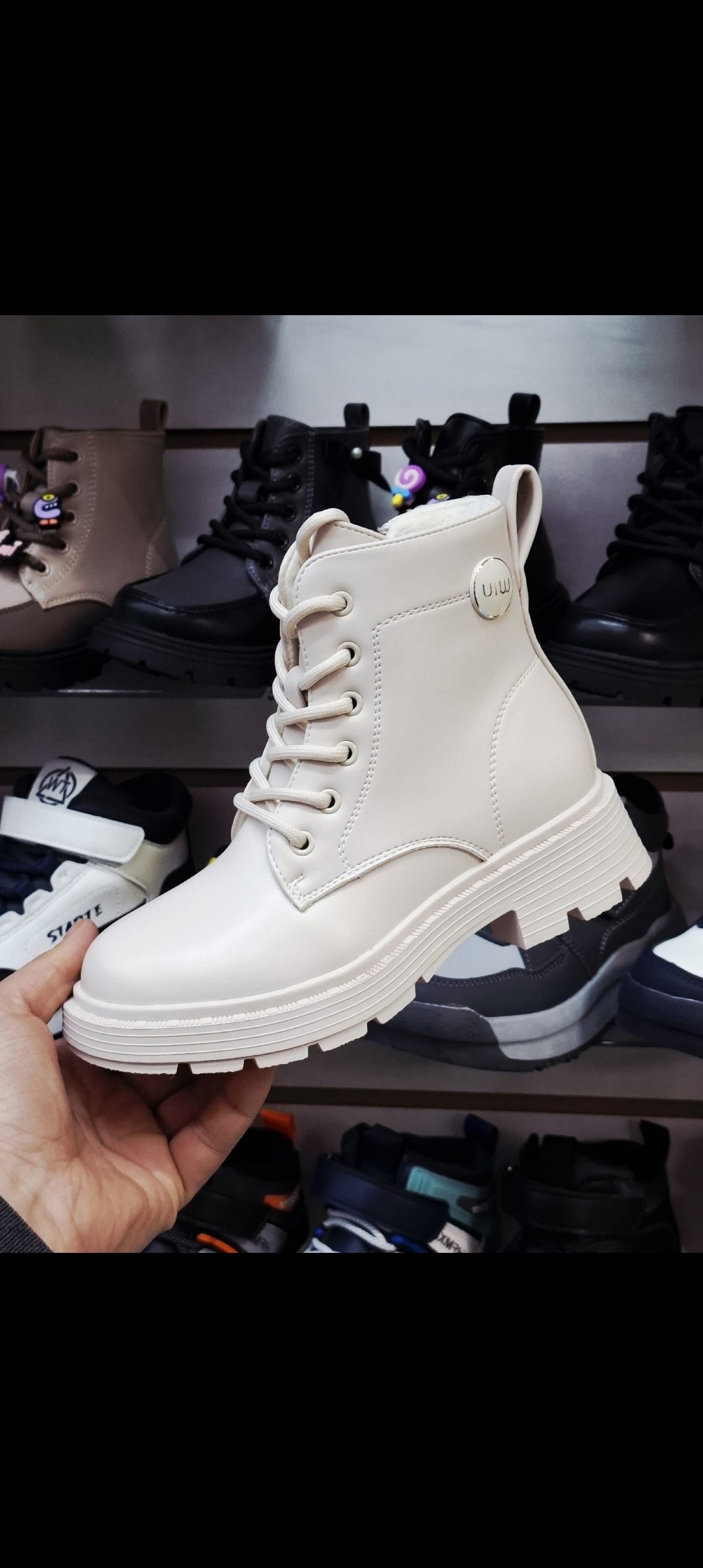 ,ботинки детские,ботинки для девочек,бежевые ботинки тимберленд,ботинки модные