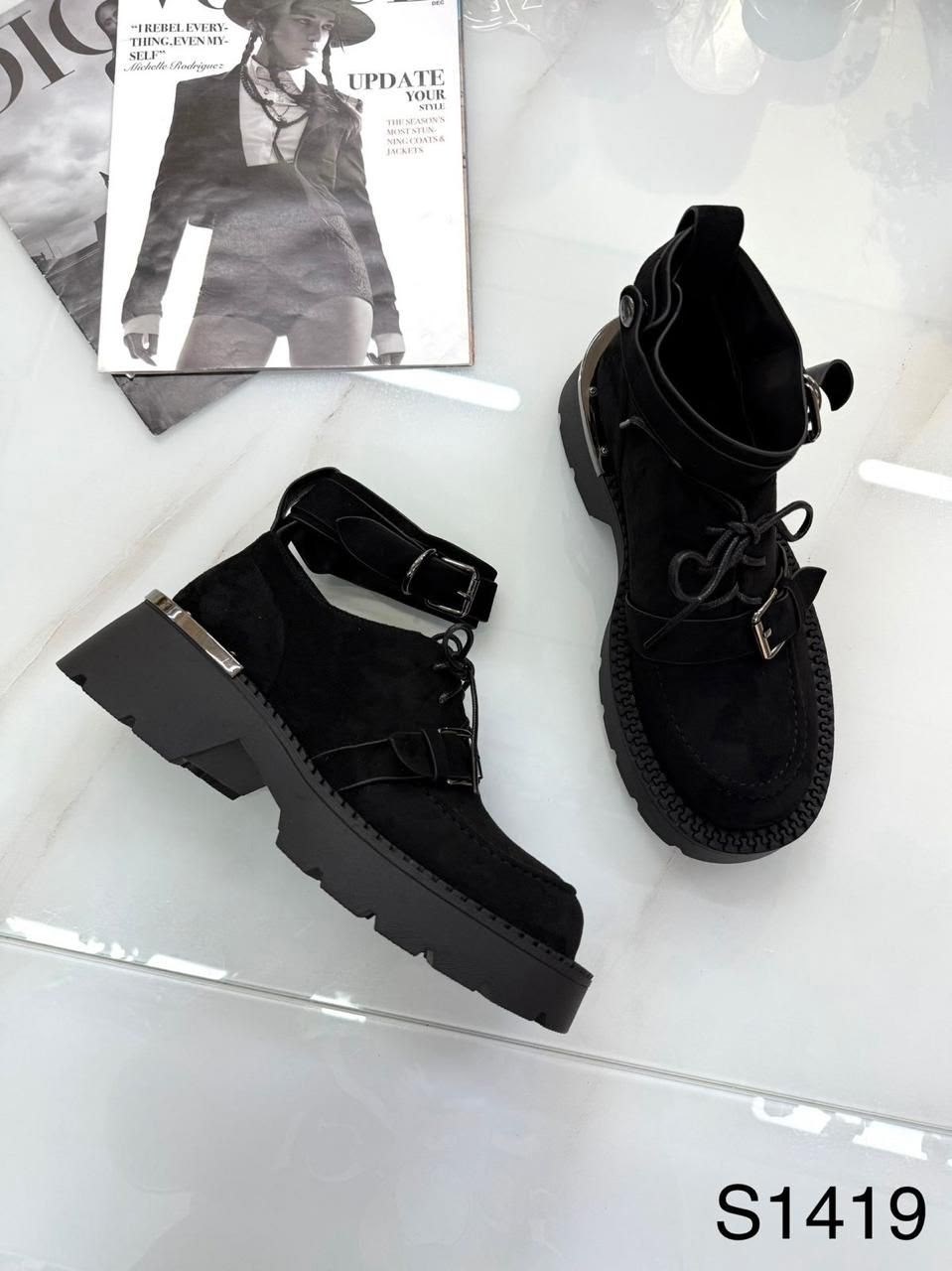 ,женские ботинки,женская ,обуви,ботинки