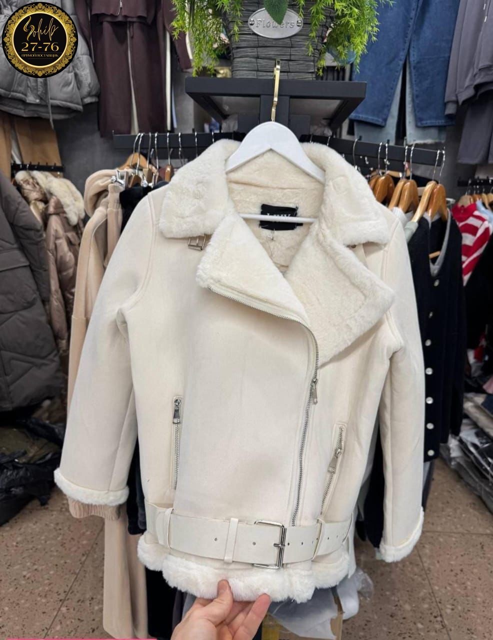 женская дубленка zara в стиле авиатор,дубленка белая,белая дубленка зара,женская дубленка,дубленка