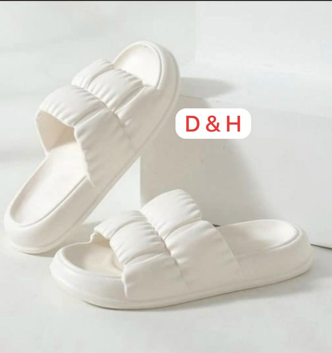 женские шлепанцы,шлепанцы на мягкой подошве,пляжные женские шлепанцы,дутые шлепки женские,шлепки женские