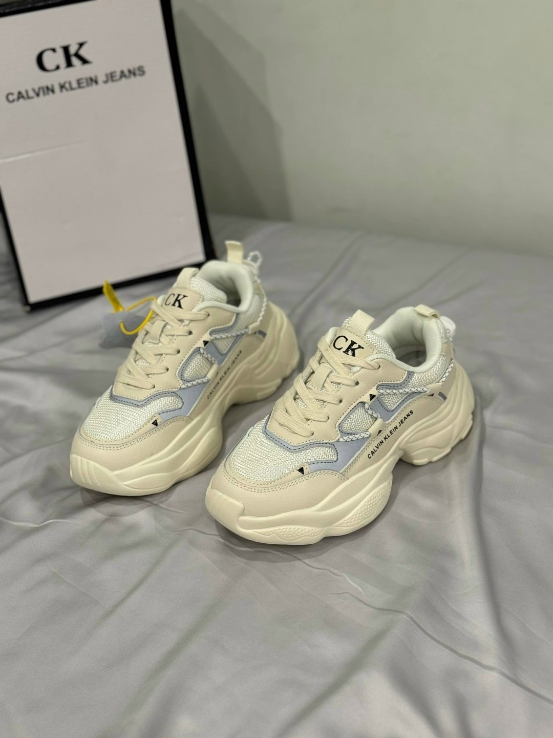 кроссовки женскиe,calvin klein кроссовки женские,,кроссовки модные, кроссовки