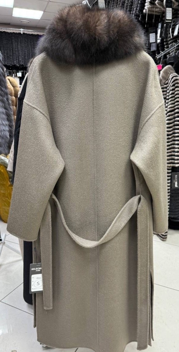 пальто-макси из шерсти и кашемира с мехом куницы,пальто из кашемира loro piano с мехом куницы,пальто с соболем loro piana,кашемировое пальто из меха соболя п02,пальто с натуральным мехом соболя northf