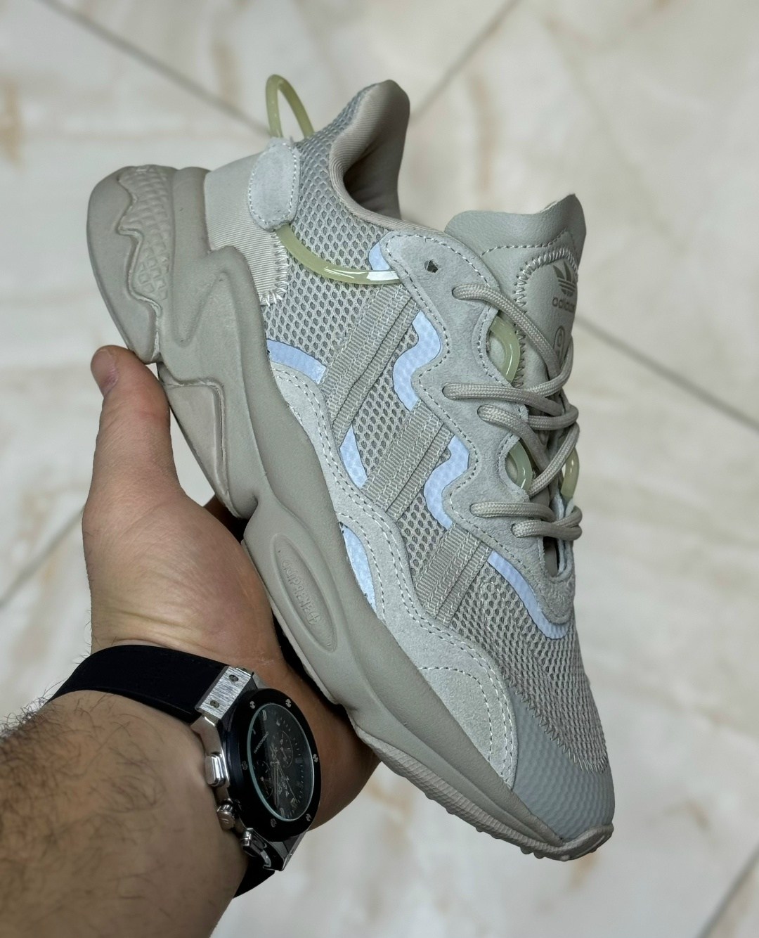 кроссовки adidas ozweego женские,кроссовки adidas ozweego,кроссовки adidas originals ozweego,женские кроссовки adidas originals ozweego,adidas originals ozweego