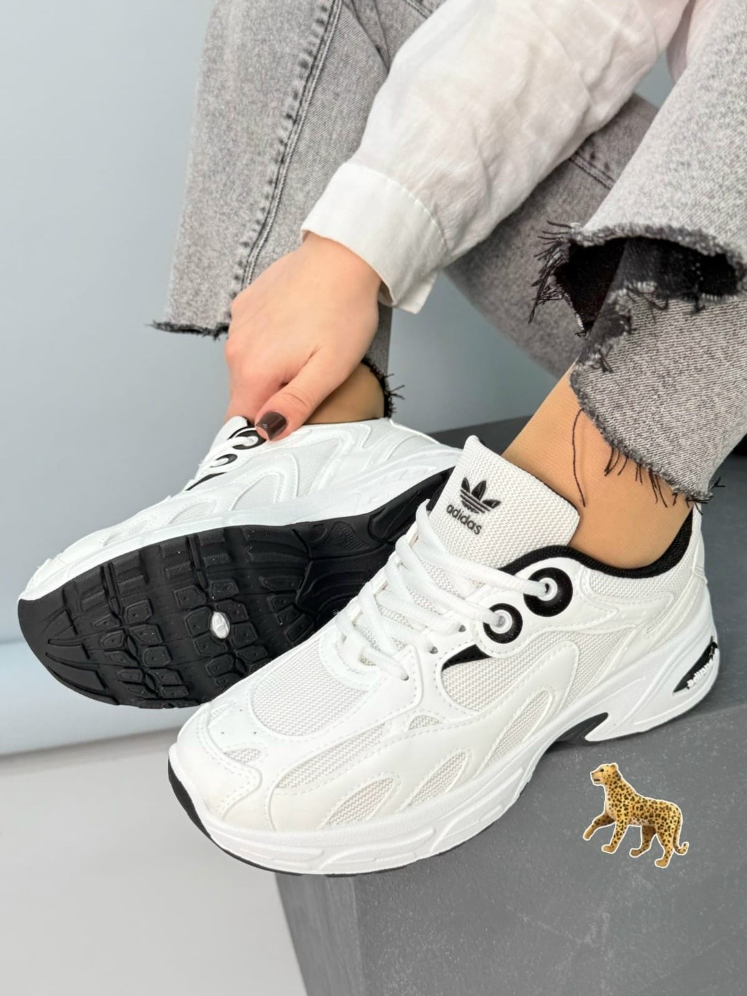 ,женские кроссовки,спортивная ,валентино гаравани кроссовки,кроссовки стильные