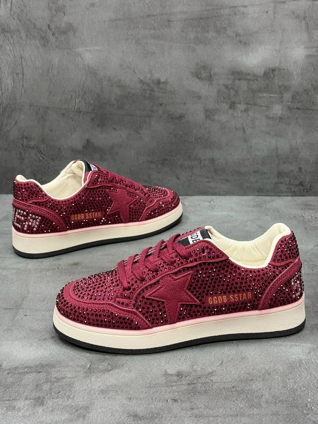 ,кроссовки женскиe,golden goose кроссовки,низкие кроссовки,модные кроссовки