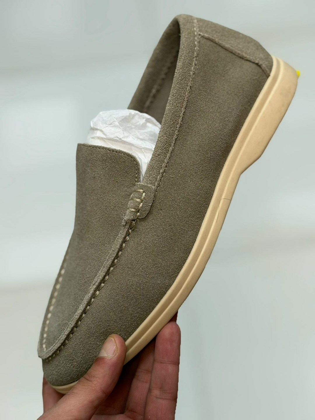 ,лоферы loro piana мужские,лоферы бежевые,мокасин мужские,замшевые мокасины лоро пиано