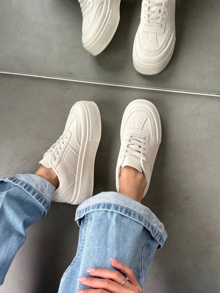 ,женские кроссовки,белые кроссовки с высокой подошвой,кроссовки женские белые,кроссовки белая