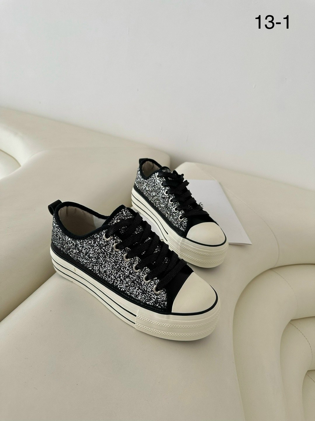 ,кеды женски,блестящие кроссовки,кеды на платформе,женская