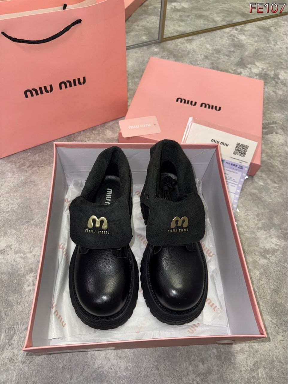 ботинки miu miu,ботинки женские miu miu зимние,ботинки замшевые miu miu,ботинки miu miu короткие,ботинки на платформе miu miu