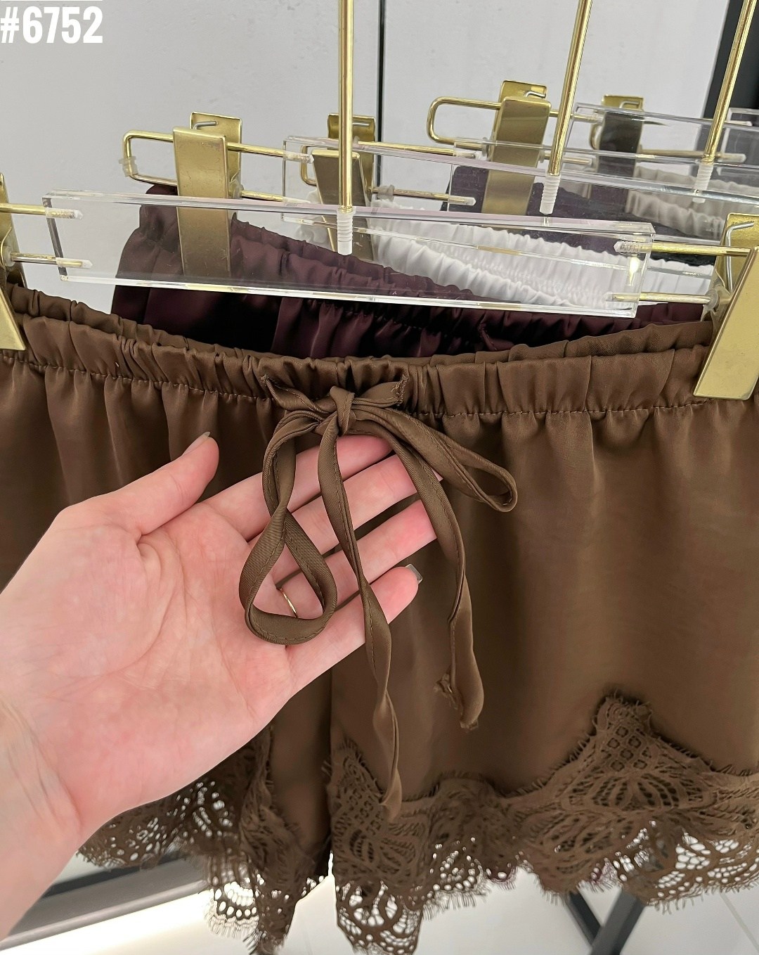 атласные шорты с кружевом,шелковые шорты,кружевные шорты,шорты с кружевом,атласные шорты женские с кружевом