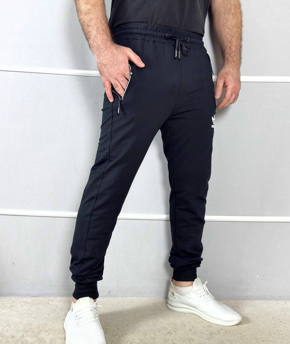 спортивные штаны adidas великан,штаны спортивные,мужские спортивные штаны adidas,спортивные штаны adidas,спортивные брюки