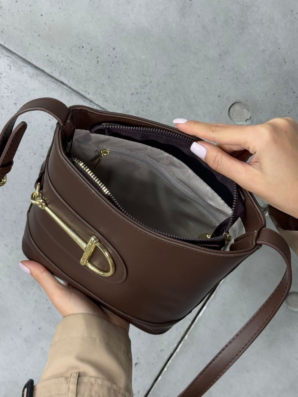 стильная женская сумка,женская сумка,сумка,бежевый тренч,сумки