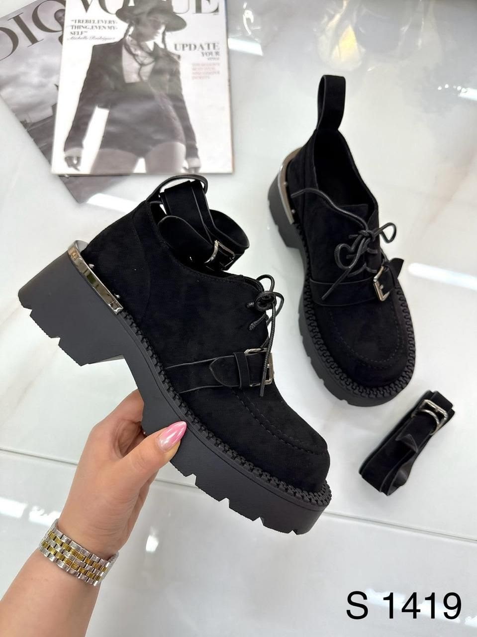 ,женские ботинки,женская ,обуви,ботинки