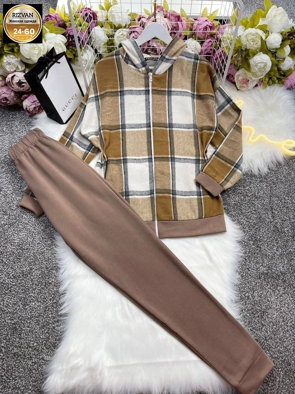 костюм тройка спорт шик,модные костюмы,костюм на флисе,спортивный костюм повседневный,трикотажные костюмы