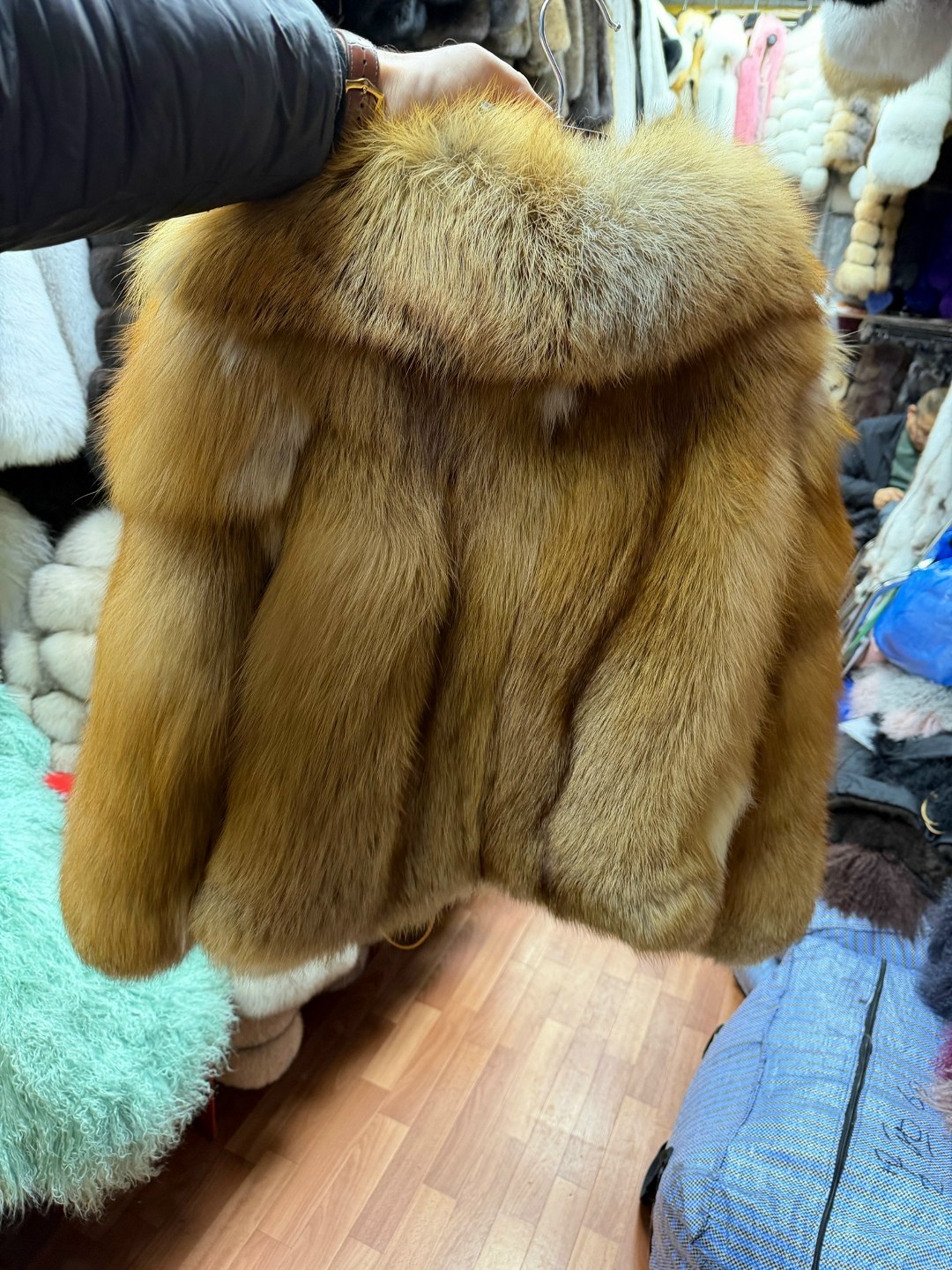 женская шуба с длинным рукавом из натурального красного лисьего меха,женская куртка из натурального меха шуба лисьего меха,шуба из лисы,женская шуба из лисьего меха,шуба из натуральной лисы огневка