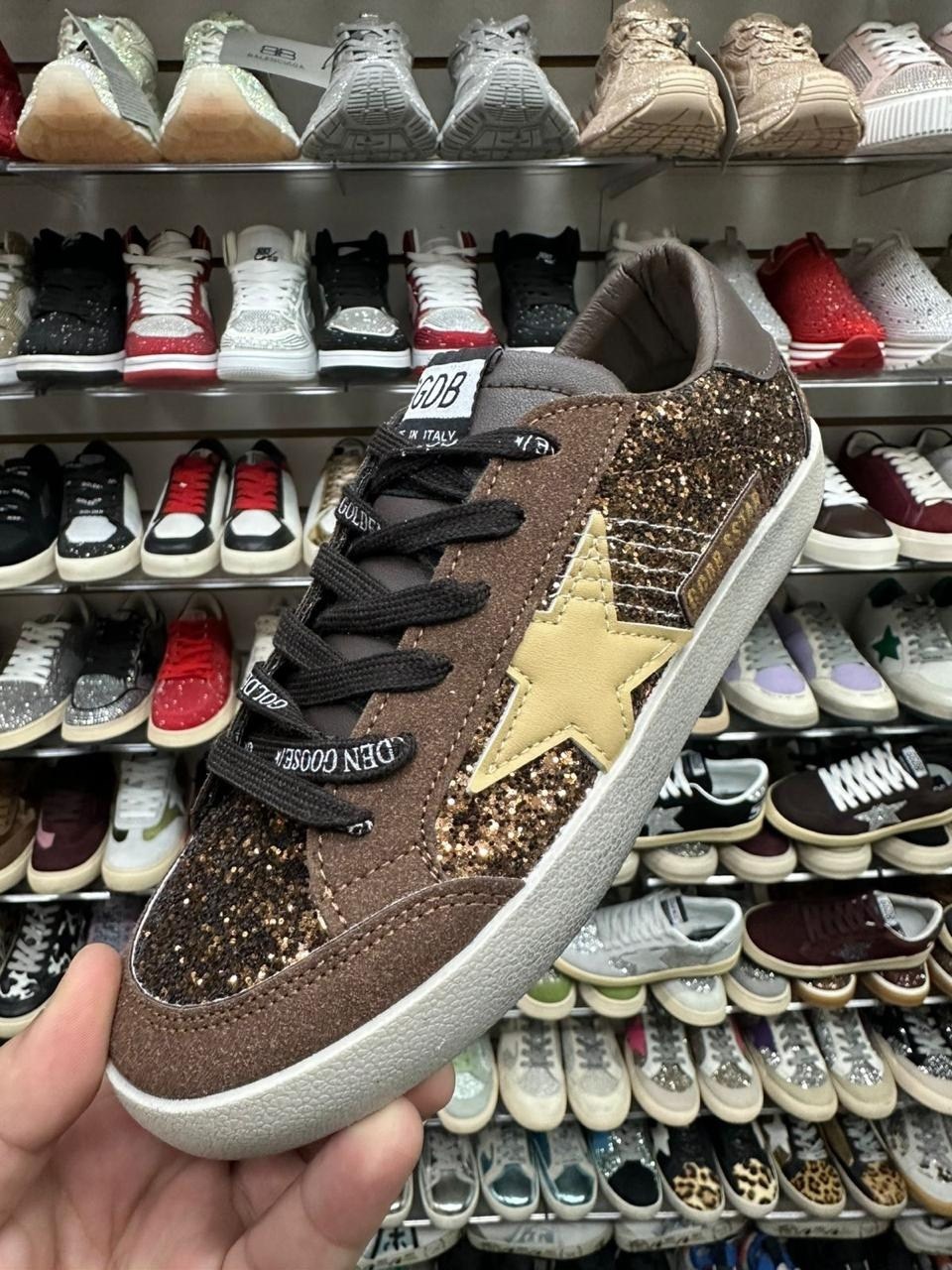 кеды golden goose,,golden goose кеды hi star на платформе черный,женские брендовые кроссовки кеды со звездой голден гус,кеды super-star с блестками golden goose черный