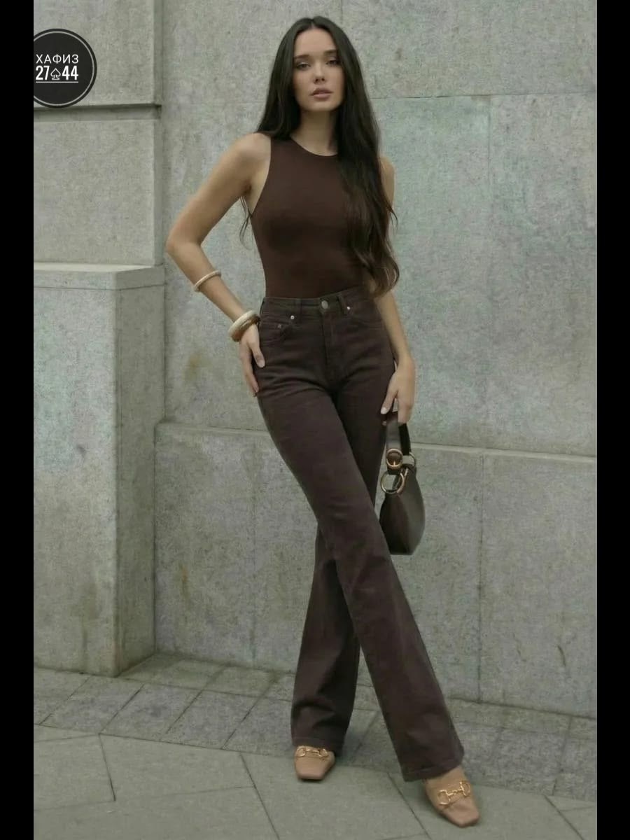 женские джинсы клеш,модные брюки,брюки джинсы,расклешенные джинсы с высокой талией,женские джинсы коричневые джинсовые расклешенные брюки