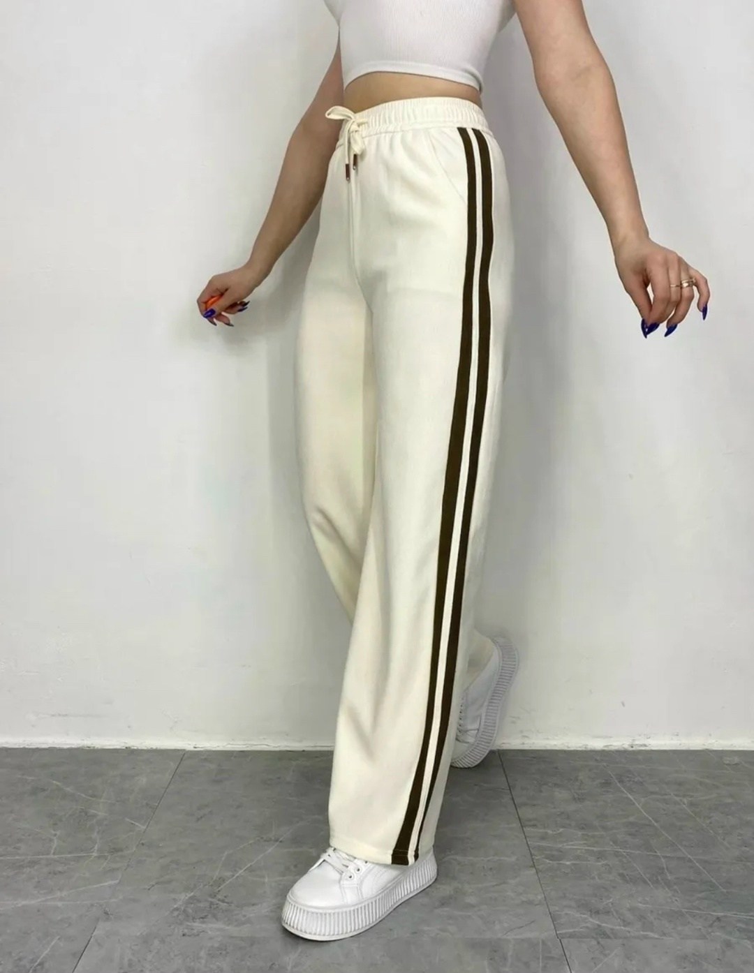 брюки вельветовые палаццо с лампасами hoanglam_shop,брюки спортивные,брюки спортивные женские,брюки женские спортивные широкие,штаны спортивные