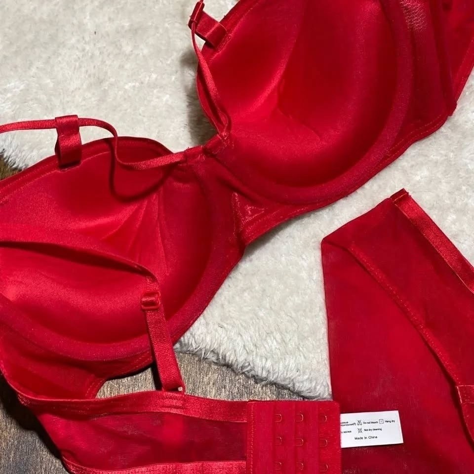 комплект нижнего белья,нижнее белье комплект женское,красный комплект нижнего белья,сексуальное нижнее белье комплект,нижнее белье красное