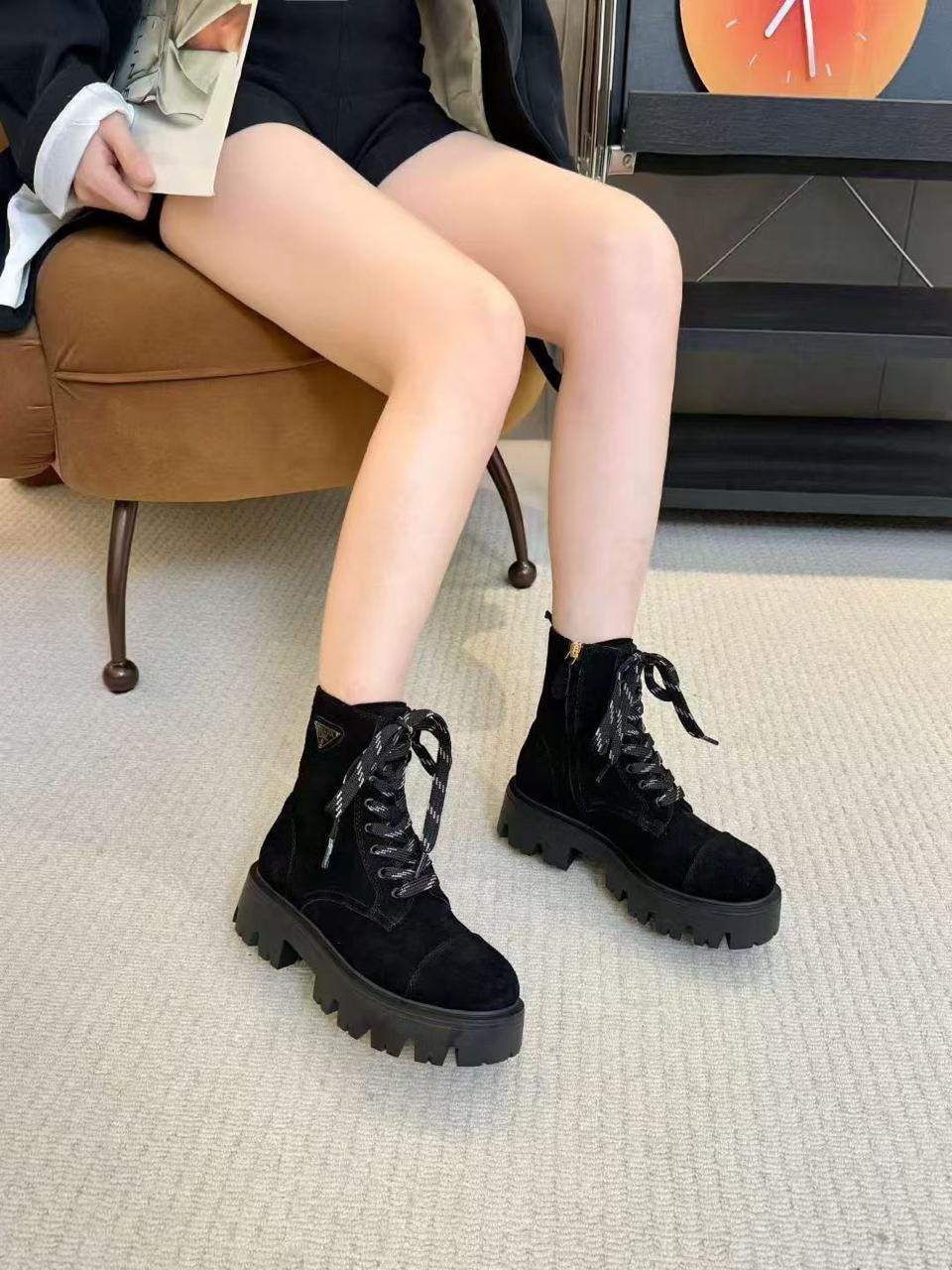 ,ботинки,женские ботинки,зимние ботинки прада,модные ботинки