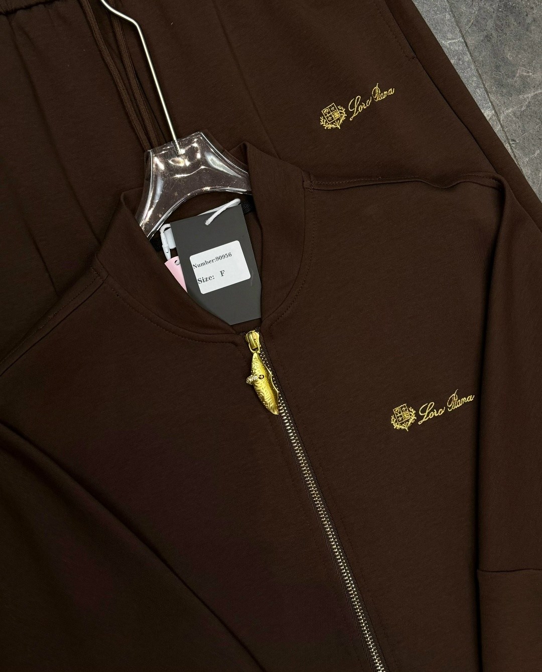 спортивный костюм женский,костюм женский,спортивный костюм,повседневный костюм,костюм женский тройка