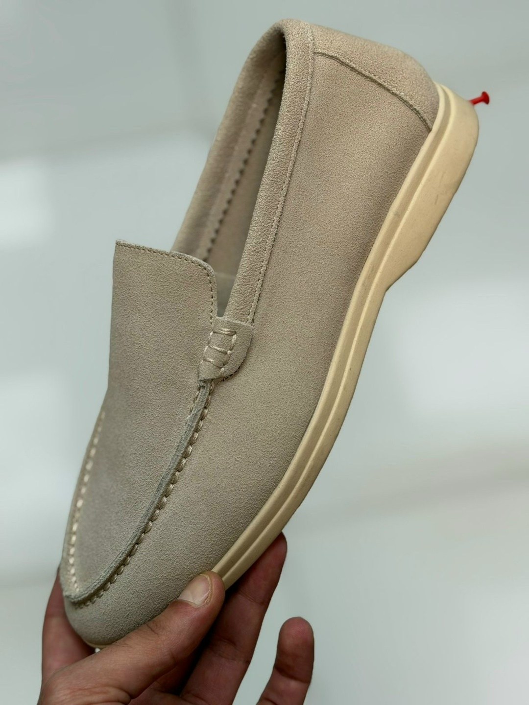 ,лоферы loro piana мужские,лоферы бежевые,мокасин мужские,замшевые мокасины лоро пиано