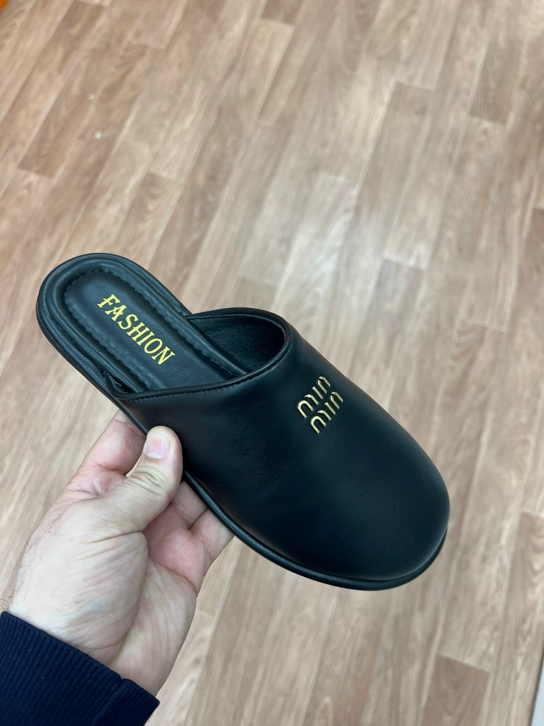 ,мужские кожаные тапочки,мужские тапочки,мужские тапочки домашние,кожаные тапочки