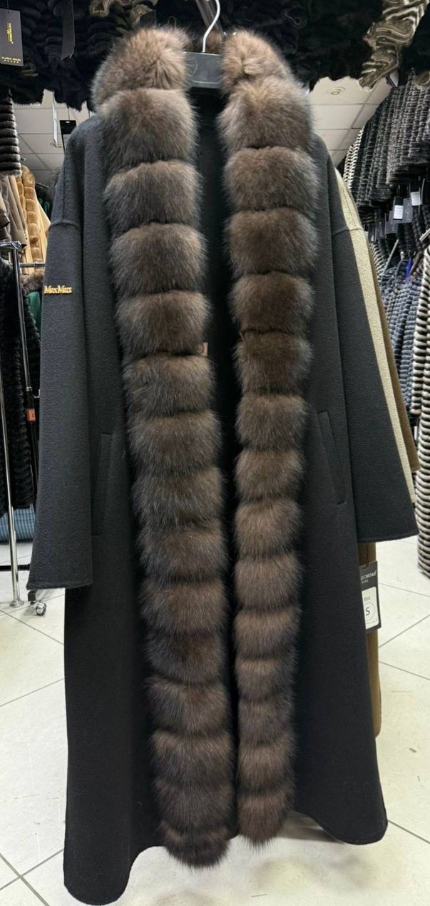 пальто-макси из шерсти и кашемира с мехом куницы,пальто из кашемира loro piano с мехом куницы,пальто с соболем loro piana,кашемировое пальто из меха соболя п02,пальто с натуральным мехом соболя northf