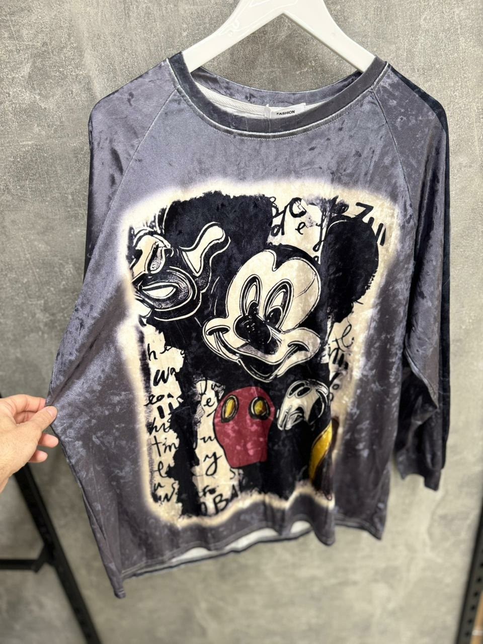 свитшот толстовка оверсайз микки маус со стразами,модные свитшоты,свитшот,свитшот женская,свитшот толстовка