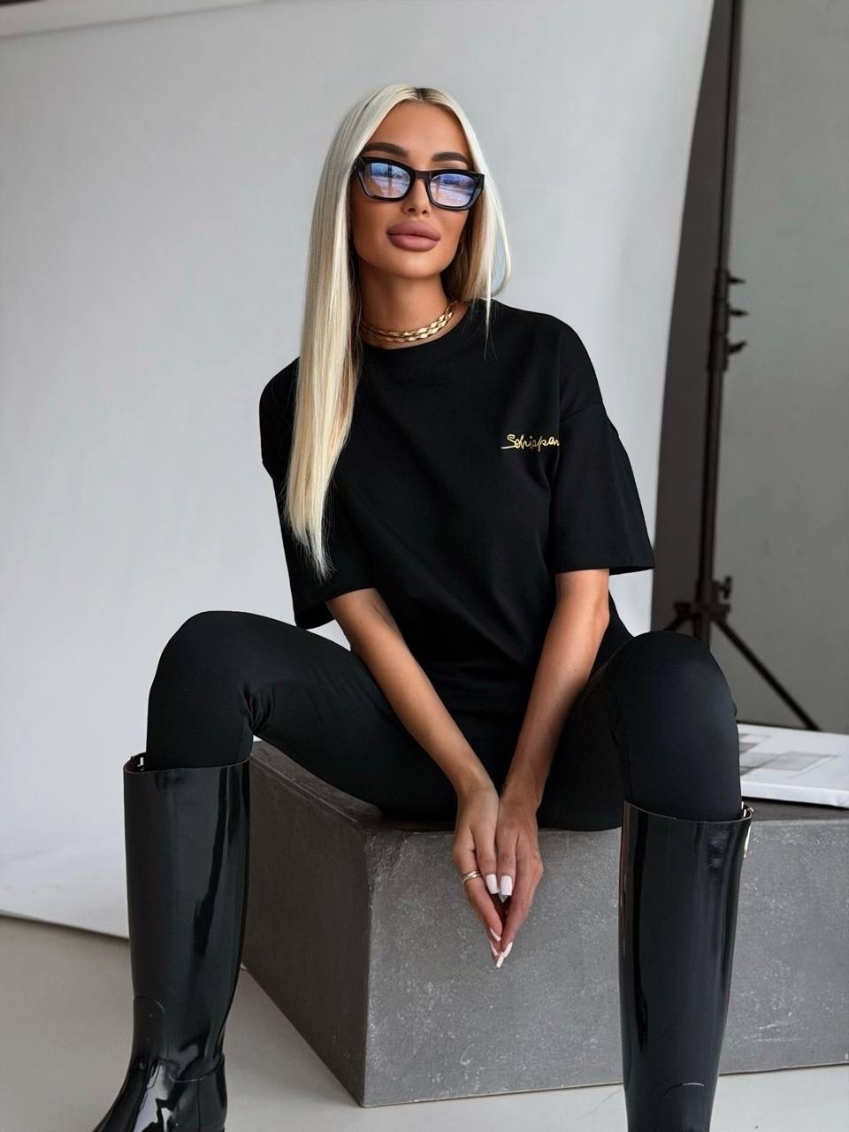 футболки женская,футболки женская оверсайз,футболка,черная футболка оверсайз,футболки модные