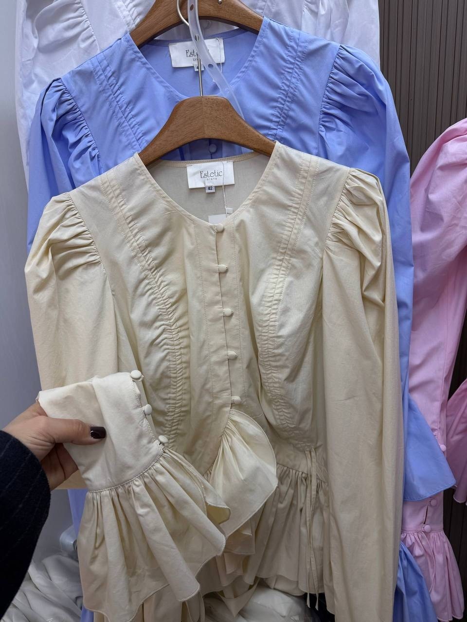 блузка с оборками,модная блузка,женская блузка,блузка с воланом,стильная женская блузка