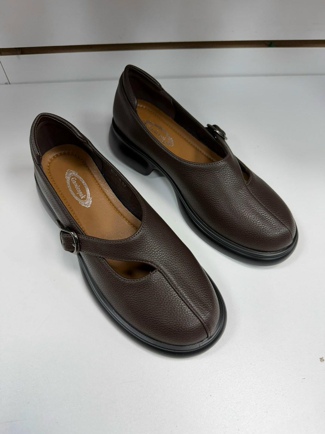 ,женская ,повседневные туфли,туфли на плоской подошве,туфли мэри джейн