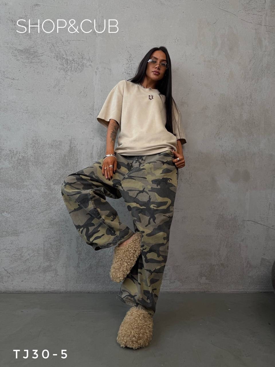 брюки камуфляжные,мужские камуфляжные брюки-карго,брюки мужские мешковатые с множеством карманов камуфляжные,камуфляжные штаны,камуфляж брюки