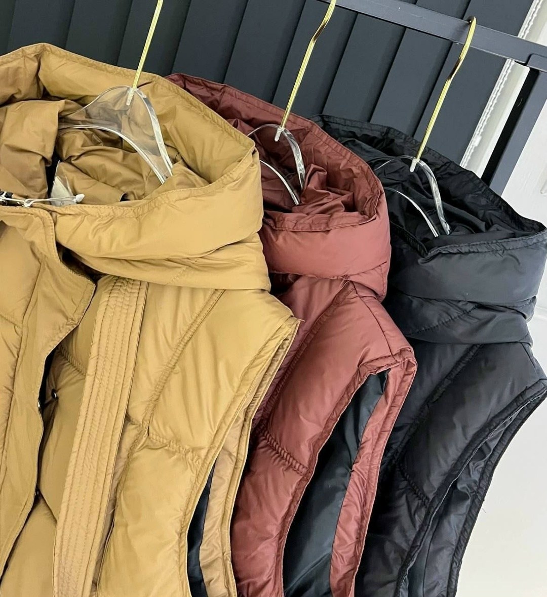 жилет с капюшоном женский,теплый жилет,жилет с капюшоном,пуховой жилет,жилетка с капюшоном