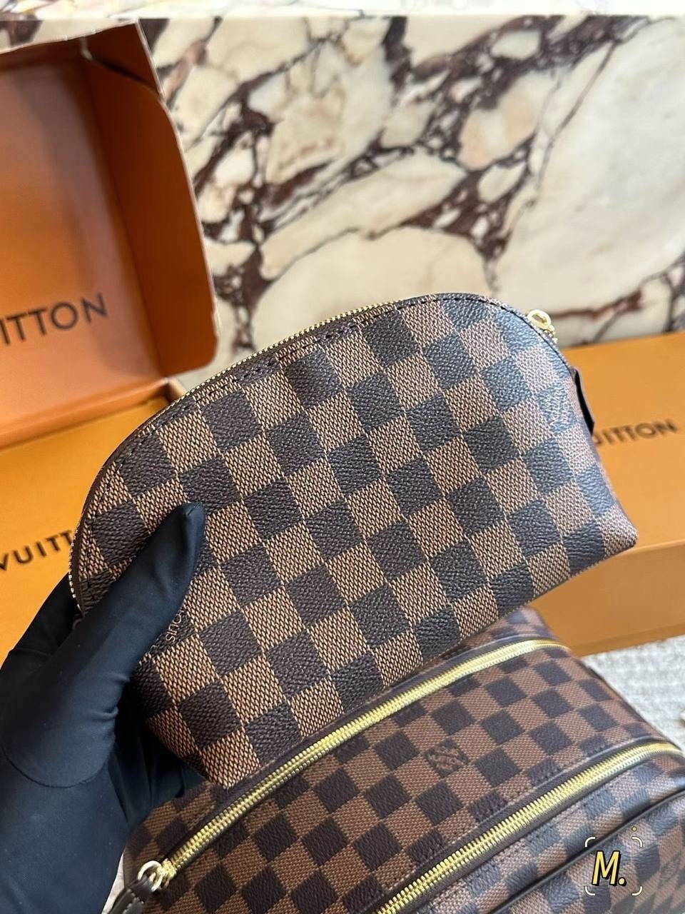 косметичка louis vuitton,луи виттон косметичка,несессер луи виттон мужской,косметичка набор,косметичка луи витон
