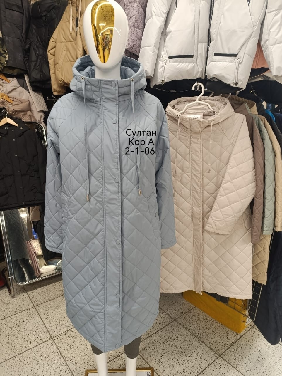 пальто стеганое с капюшоном,пальто демисезонная,демисезонная куртка,куртка женская демисезон,куртка женская