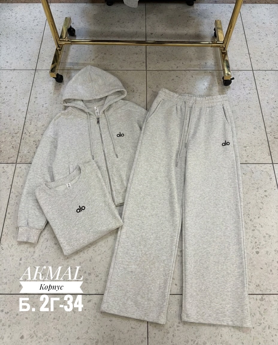 костюм на флисе,костюм женский,спортивный костюм,женские спортивные костюмы,костюм на флисе теплый