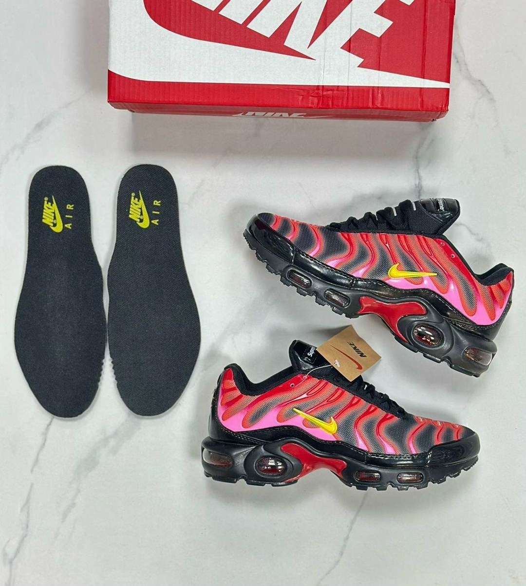 nike air max tn plus x supreme,nike air max plus tn supreme,nike air max tn plus,кроссовки nike supreme x air max plus tn 'university red',кроссовки