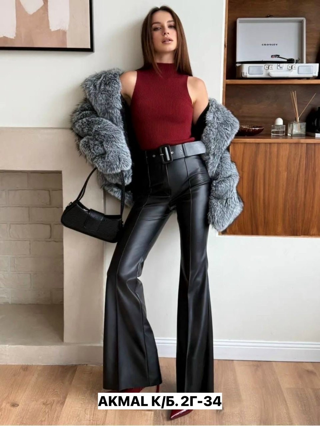 брюки клеш из экокожи,брюки кожаные клеш,кожаные штаны клеш,черные брюки клеш,кожаные брюки брюки клеш с разрезом из экокожи