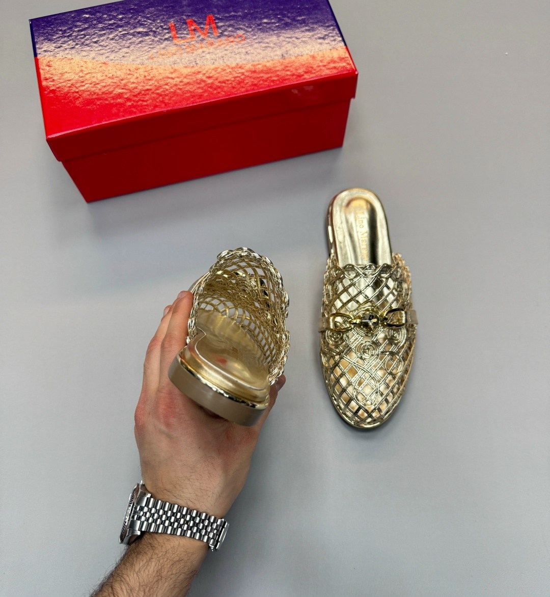 ,шлепанцы женские,модные шлепанцы,мюли женские,шлепки женские