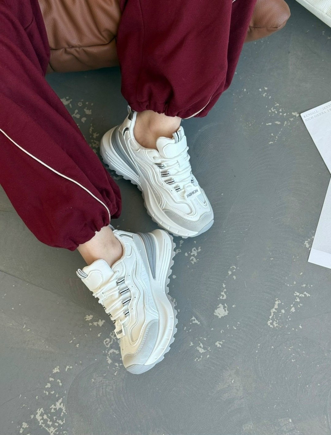 ,женские кроссовки,кроссовки модные,массивные кроссовки,стильные женские кроссовки