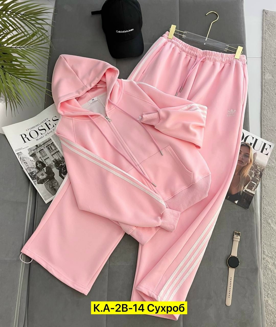 спортивные костюмы,спортивные костюмы женские,спортивный костюм adidas originals,женская кофта,одежда спортивная